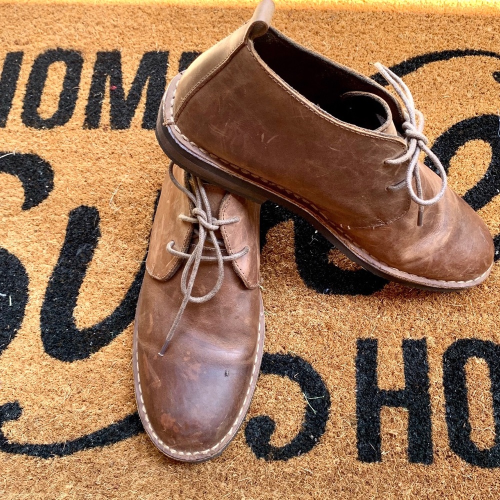 Men's two-eye lace-up shoes in brown, size 12.